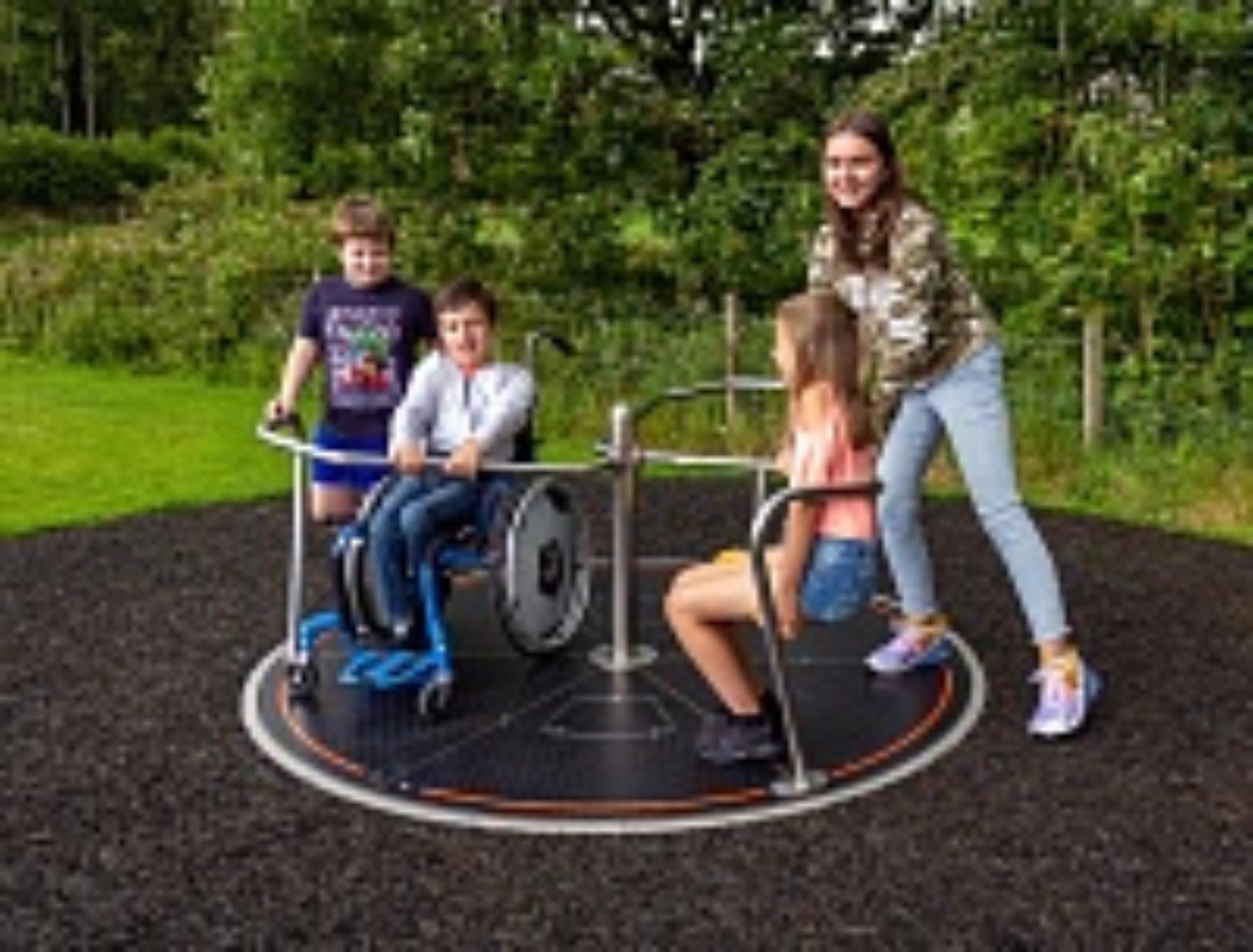 Инклюзивный бестселлер для детской площадки – смотрим чем же он так хорош<