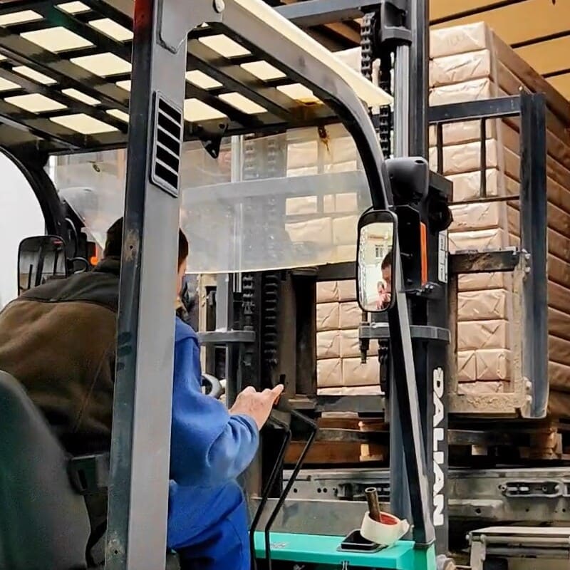 процесс погрузки оборудования СКИФ ПРО ®